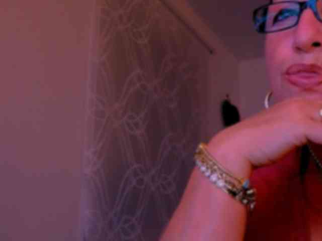 Connyat99 webcam
