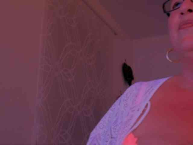 Connyat99 webcam