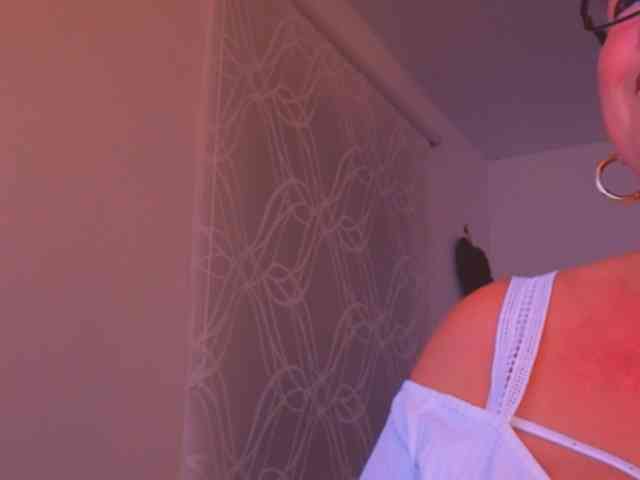 Connyat99 webcam