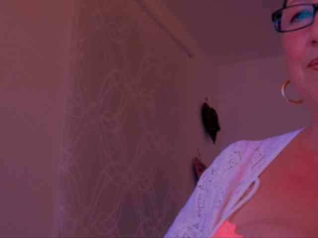 Connyat99 webcam