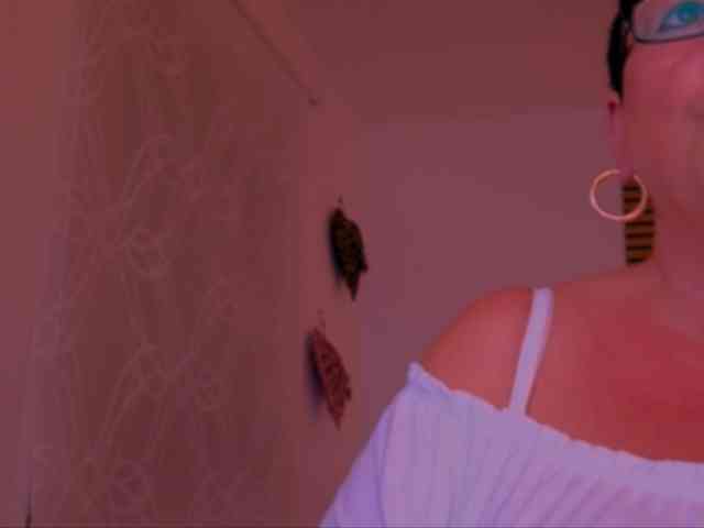 Connyat99 webcam