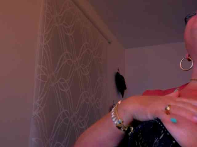 Connyat99 webcam