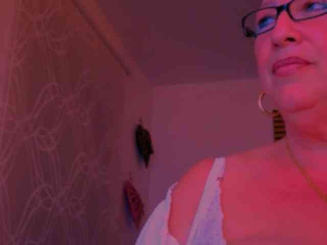 Connyat99 webcam