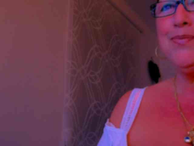 Connyat99 webcam