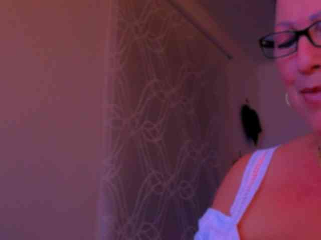 Connyat99 webcam