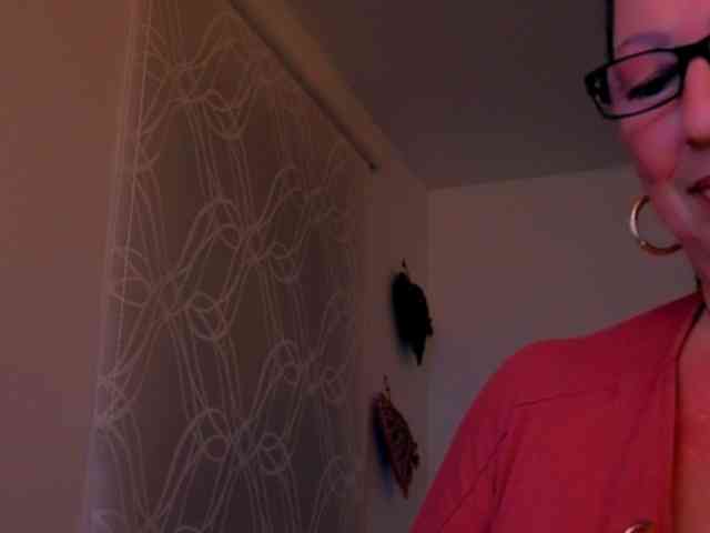 Connyat99 webcam