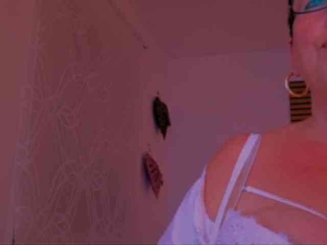 Connyat99 webcam