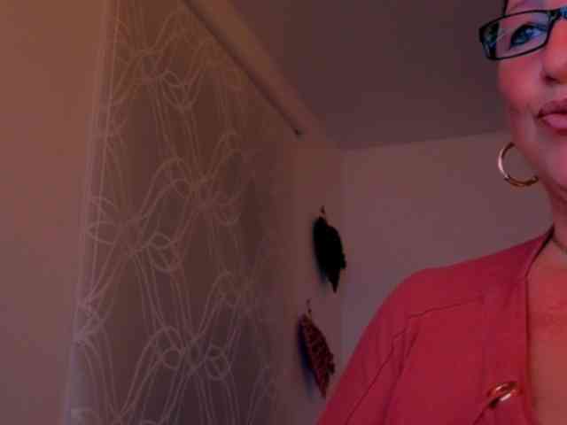 Connyat99 webcam
