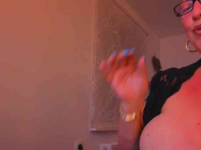 Connyat99 webcam