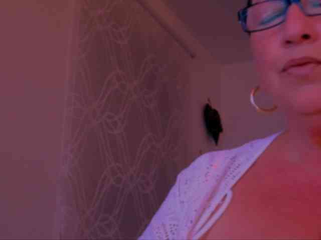 Connyat99 webcam
