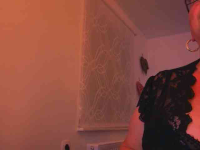 Connyat99 webcam