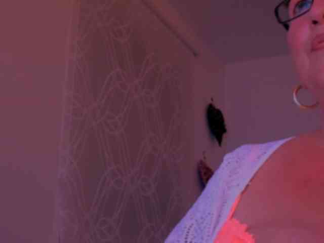 Connyat99 webcam