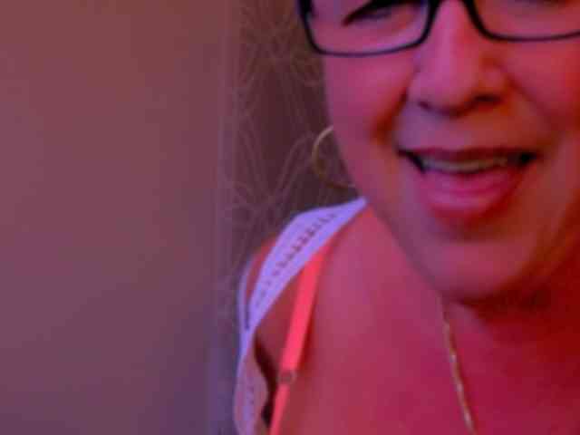 Connyat99 webcam