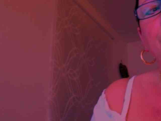 Connyat99 webcam
