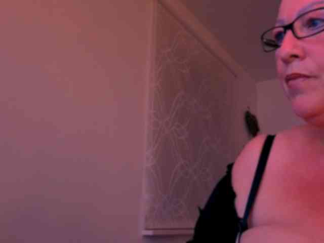 Connyat99 webcam