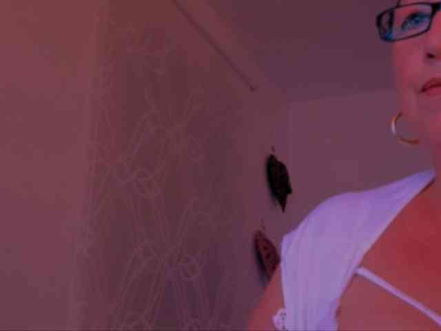 Connyat99 webcam