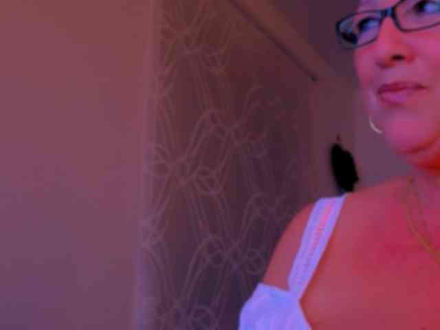 Connyat99 webcam