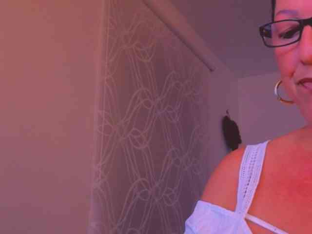 Connyat99 webcam