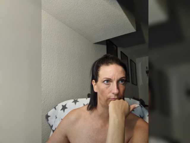 Jasmin-Style live cam on BongaCams