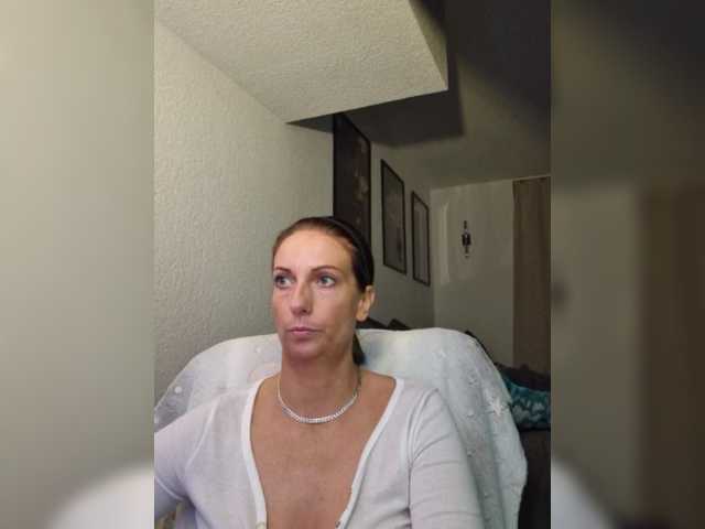 Jasmin-Style live cam on BongaCams