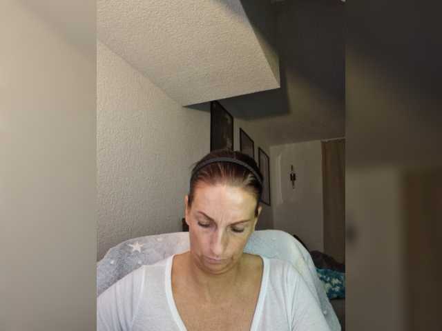 Jasmin-Style live cam on BongaCams
