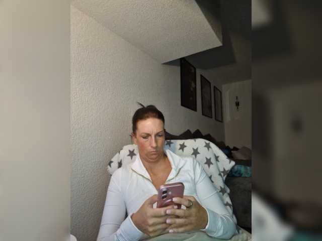 Jasmin-Style live cam preview