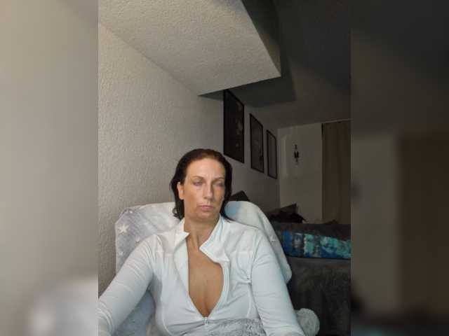 Jasmin-Style live cam preview
