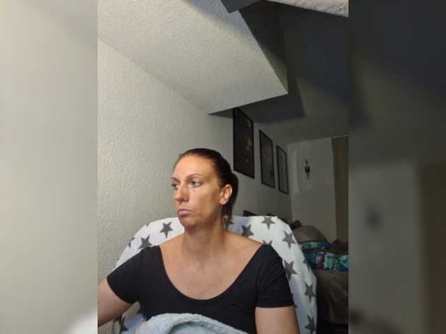 Jasmin-Style live cam on BongaCams