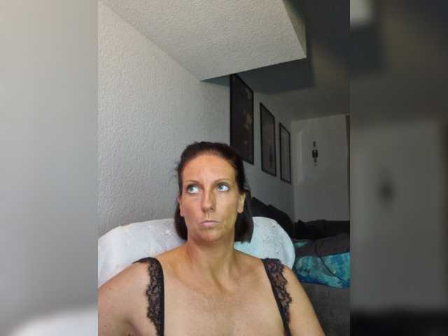 Jasmin-Style live cam on BongaCams