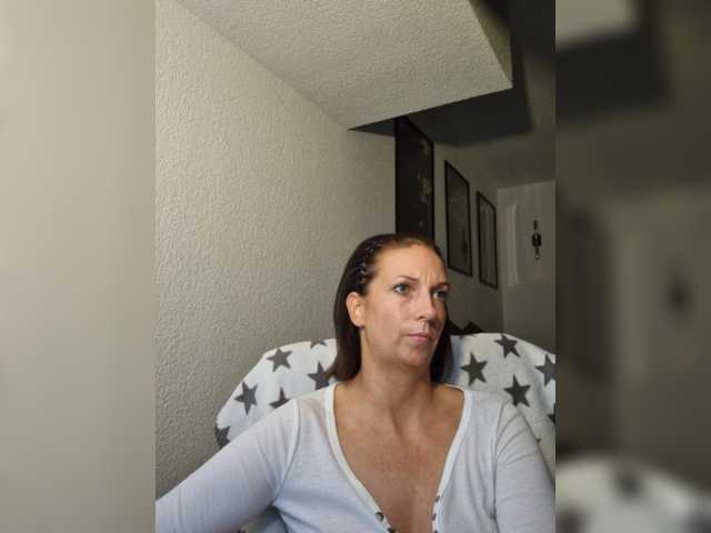 Jasmin-Style live cam on BongaCams