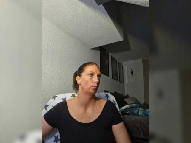 Jasmin-Style live cam on BongaCams