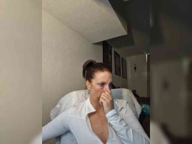 Model: Jasmin-Style