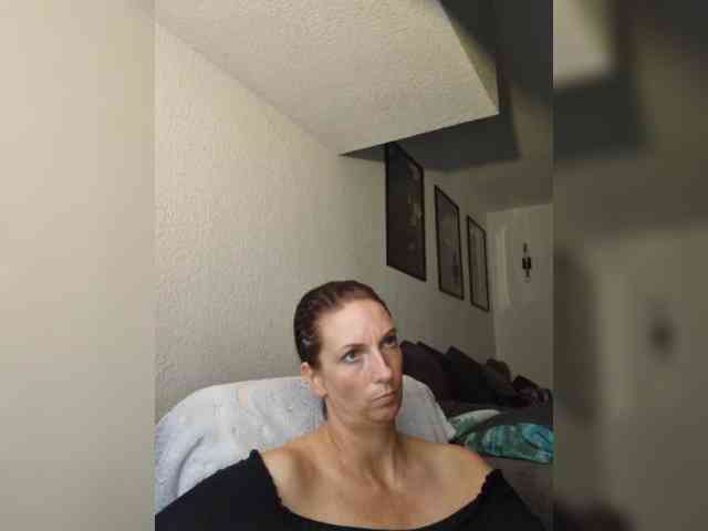 Model: Jasmin-Style