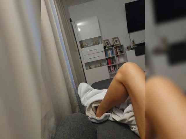 Model: Jasmin-Style