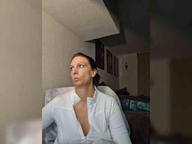Modelo: Jasmin-Style