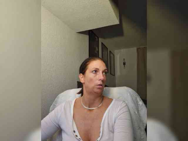 Jasmin-Style Live Webcam on BongaCams