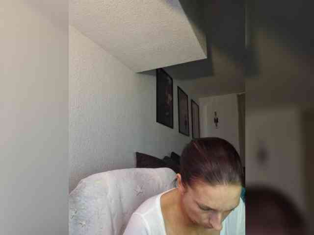 Model: Jasmin-Style