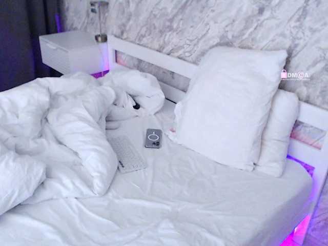 --Anya-- live cam on BongaCams