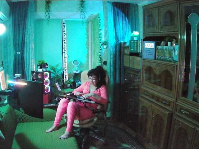 Margarita33's BongaCams show and profile