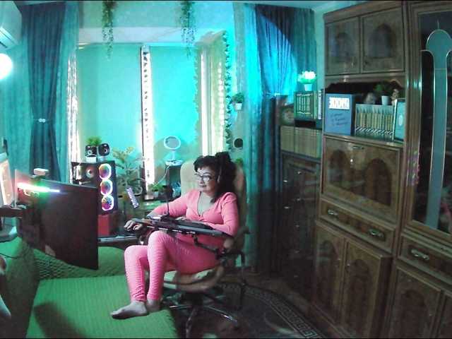 Margarita33's BongaCams show and profile