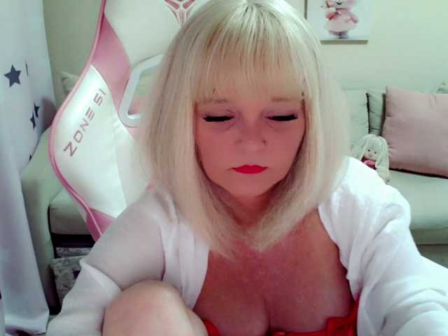ChristieRoses live webcam show