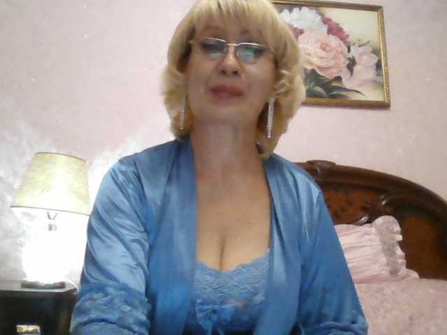 Ur-Mami live cam on BongaCams