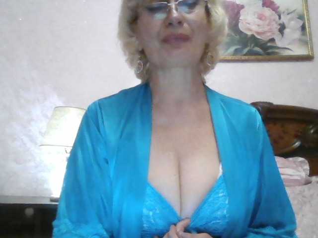Ur-Mami live cam on BongaCams