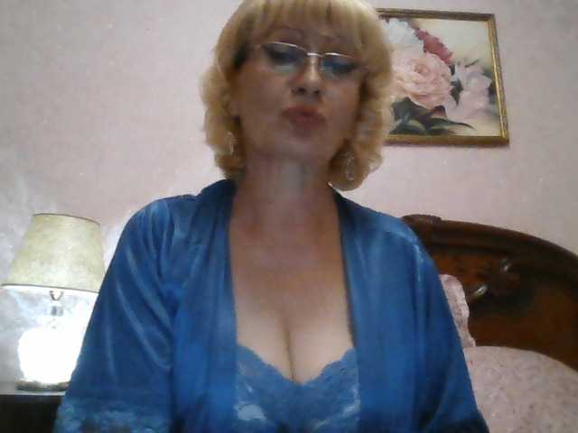 Ur-Mami live webcam show