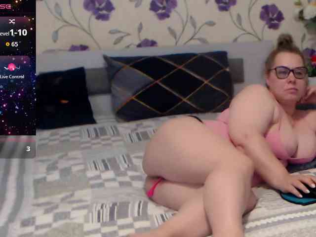 NatashaDivyne webcam
