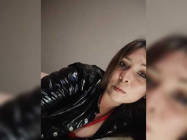 Sweet-Kate333 live cam on BongaCams