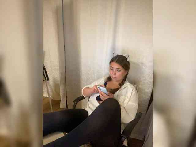 Sweet-Kate333 webcam