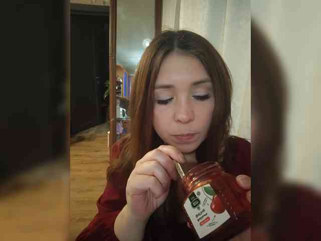 Sweet-Kate333 webcam