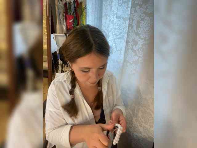 Sweet-Kate333 webcam