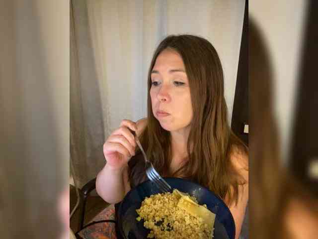 Sweet-Kate333 webcam